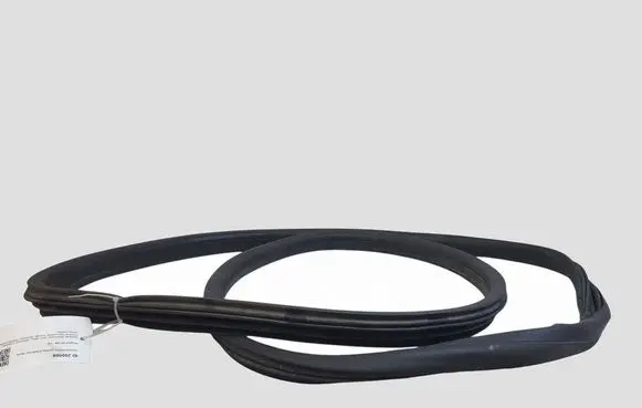 Peugeot 207 Front door rubber seal