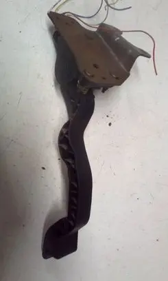 Peugeot 206 Accelerator throttle pedal 9654877480