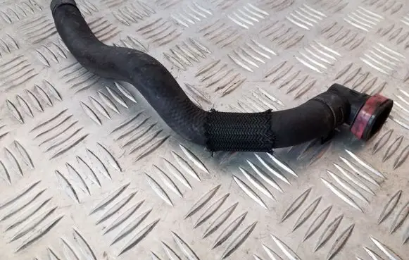Suzuki Grand Vitara II Engine coolant pipe/hose