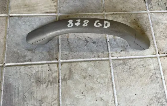 Nissan Serena Rear interior roof grab handle 73940