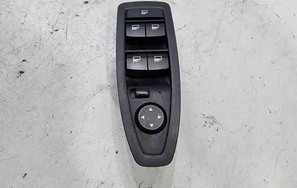 BMW 1 F20 F21 Electric window control switch 9208110 200514 L20291