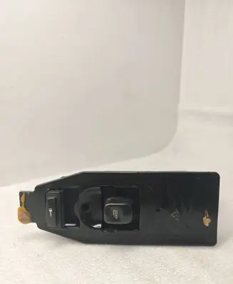 Volvo S70 V70 V70 XC Electric window control switch 30658147 03W45E MP453100047