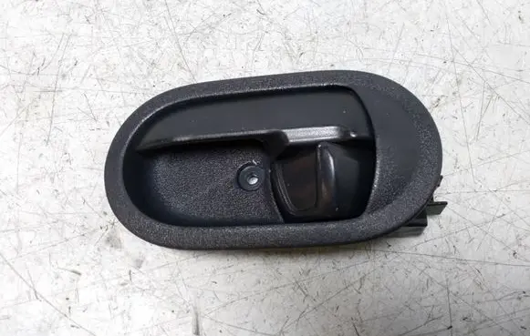 Mitsubishi Colt Front door interior handle