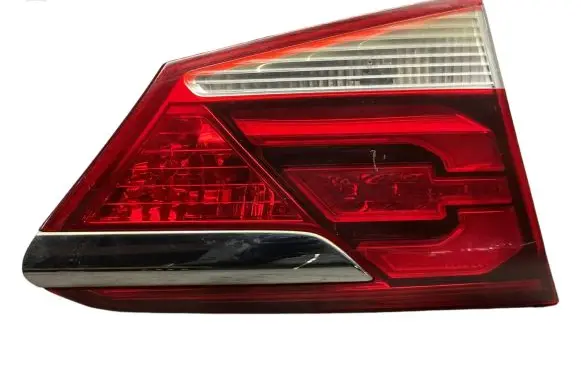 Hyundai i40 Rear/tail lights 924083Z5