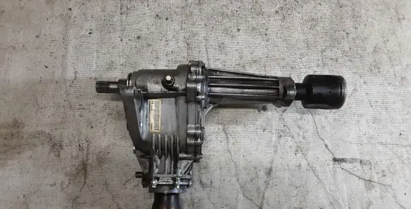 Gearbox transfer box case