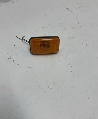 Nissan X-Trail T30 Front fender indicator light