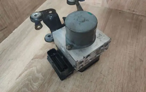 Ford S-MAX ABS Pump 8G912C405AB