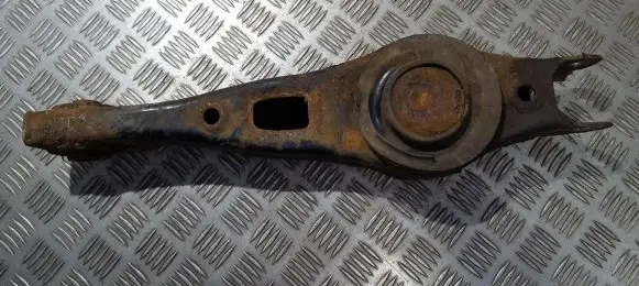 Hyundai Santa Fe Rear upper control arm/wishbone