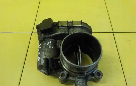 Volvo S60 Throttle body valve 31216665 0280750520