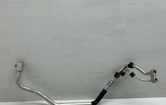 Porsche Cayenne (9Y0 9Y3) Air conditioning (A/C) pipe/hose 9Y0816738B