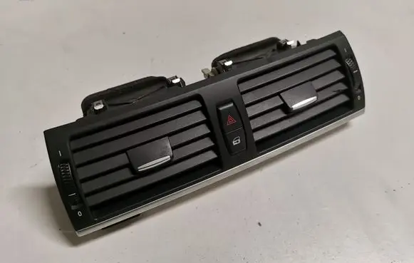 BMW X5 E70 Dash center air vent grill 9210705