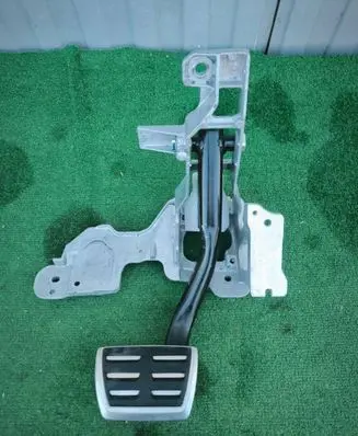 Audi A6 S6 C8 4K Brake pedal bracket assembly 4K1723117 8W1723140C