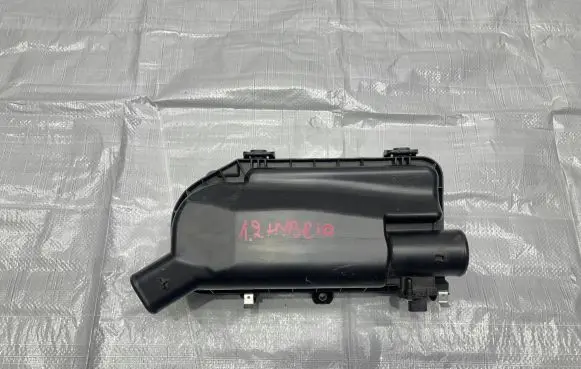 Suzuki Ignis Air filter box 1370081pa1