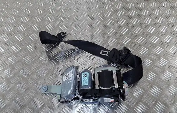 Mercedes-Benz C W204 Front seatbelt 616426600