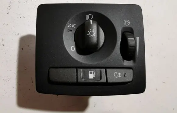 Light switch