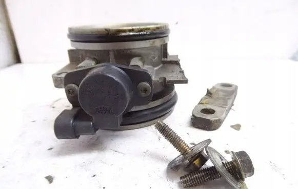 Renault Scenic I Throttle body valve 7700875435
