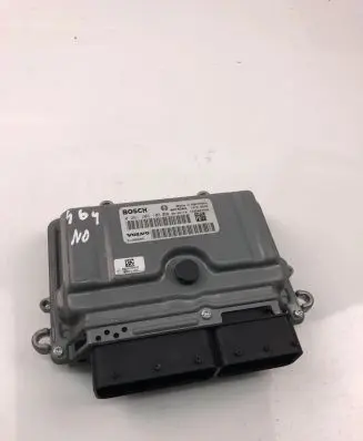 Volvo V70 Engine control unit/module ECU 31286086 0261209108
