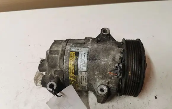 Renault Megane II Air conditioning (A/C) compressor (pump) 8200309193 01140018
