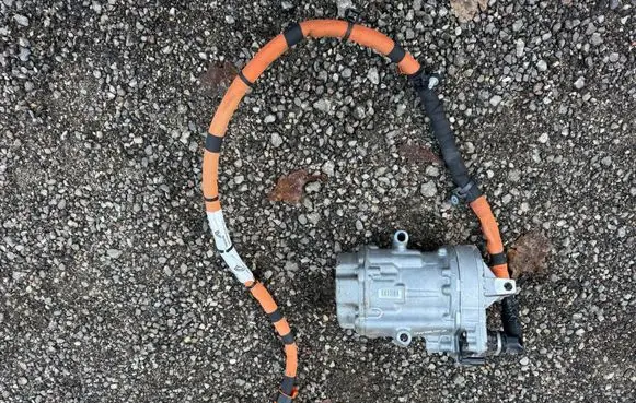 Renault Symbioz Air conditioning (A/C) compressor (pump) 926003211R