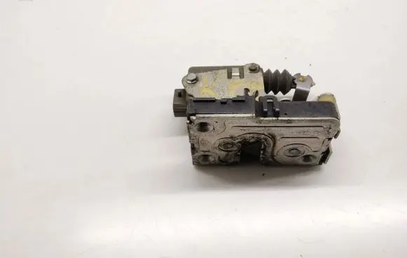 Iveco Daily 4th gen Front door lock