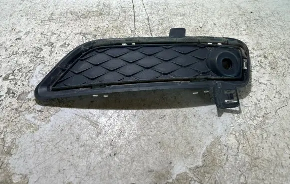 BMW X3 F25 Front bumper lower grill 7249596 RH105034