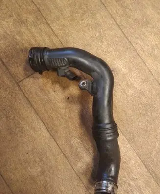 Volkswagen Golf V Turbo turbocharger oiling pipe/hose ZSB300145762AD 300145770C SB6PA6GF15