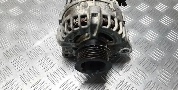 Volvo V40 Generator/alternator 31419101 0125711042