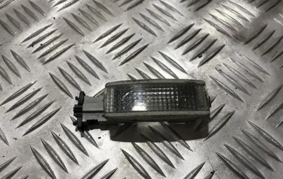 Volkswagen PASSAT B5 Other interior light 3b0947113 y20