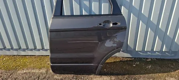Land Rover Evoque I Rear door 