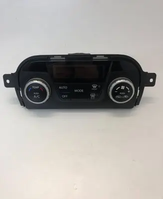 Suzuki SX4 Climate control unit 3951055L00 2370400544