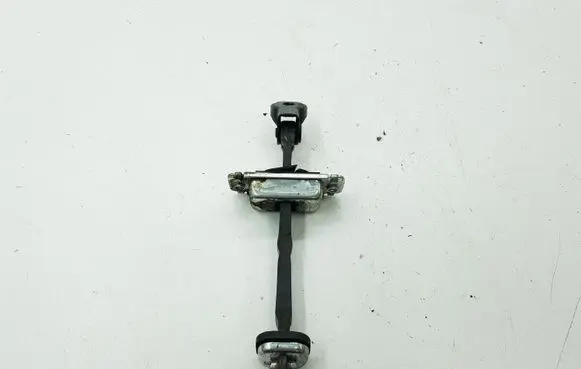 Chevrolet Captiva Rear door check strap stopper