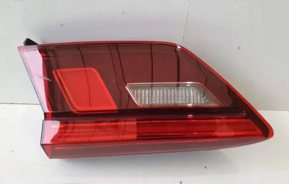 Volkswagen Tiguan Tailgate rear/tail lights 5NA945094F