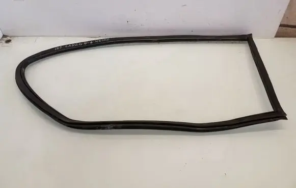 Seat Ibiza III (6L) Rear door rubber seal (on body) 