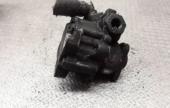 BMW X5 E53 Power steering pump 