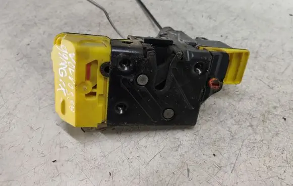 Volvo S80 Rear door lock