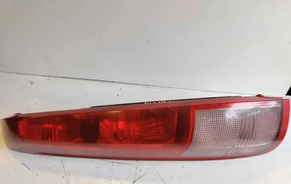 Nissan X-Trail T30 Rear/tail lights B461