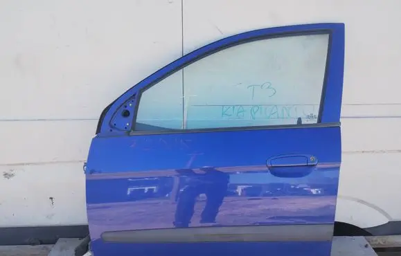 KIA Picanto Front door PICT3