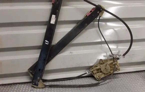 Audi A6 S6 C6 4F Front window lifting mechanism without motor 