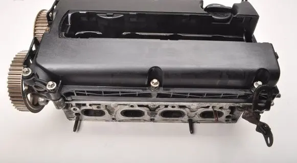 Opel Astra J Engine head 55568363