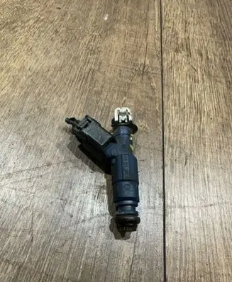 Fuel injector