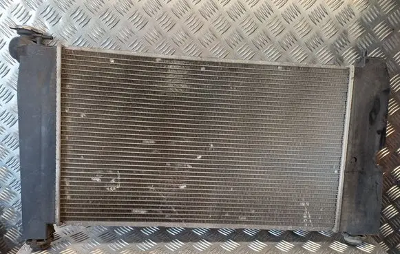 Toyota Avensis T250 Coolant radiator MN4221725963
