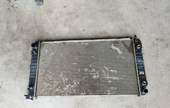 Cadillac STS Seville Coolant radiator 3091026