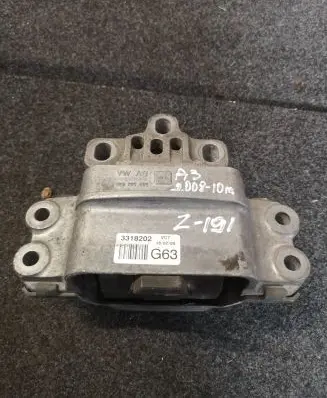 Audi A3 S3 8P Engine mount bracket 1K0199555 3318202