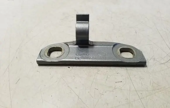 Volvo XC60 Rear door lower hinge A046522