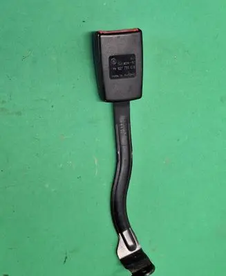 Volkswagen Golf V Front seatbelt buckle 1K4857756