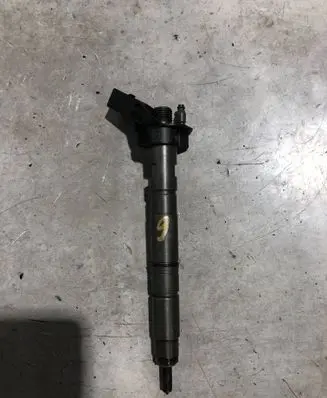 Fuel injector