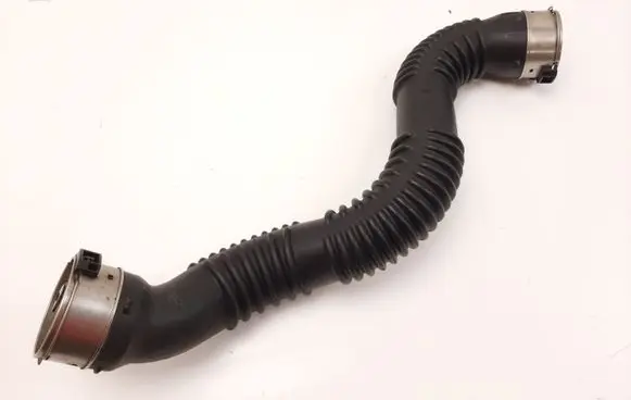 Mercedes-Benz B W246 W242 Intercooler hose/pipe A2465200001
