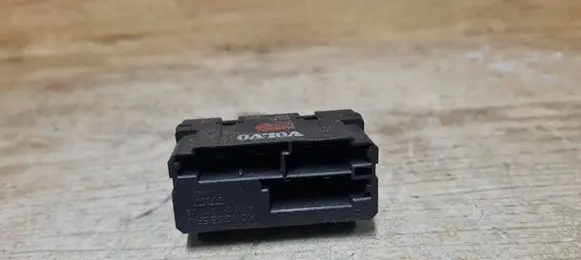 Volvo V70 Seat heating relay 0W643