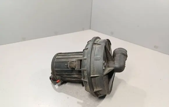 Volkswagen PASSAT B5.5 Secondary air pump 3B0906613 06A959253B 72273803