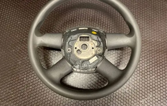 Audi A4 S4 B7 8E 8H Steering wheel 8P0419091Q 62000000A